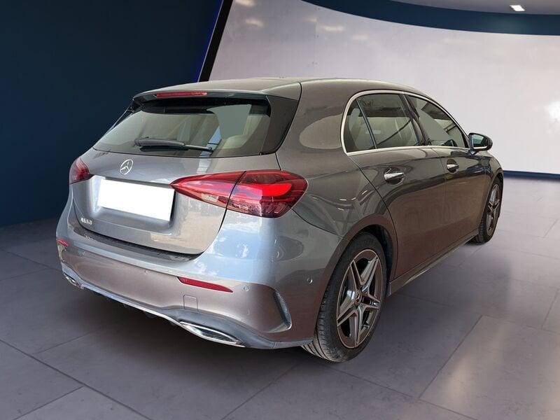 Mercedes-Benz Classe A - W177 2023 A 180 AMG Line Premium auto