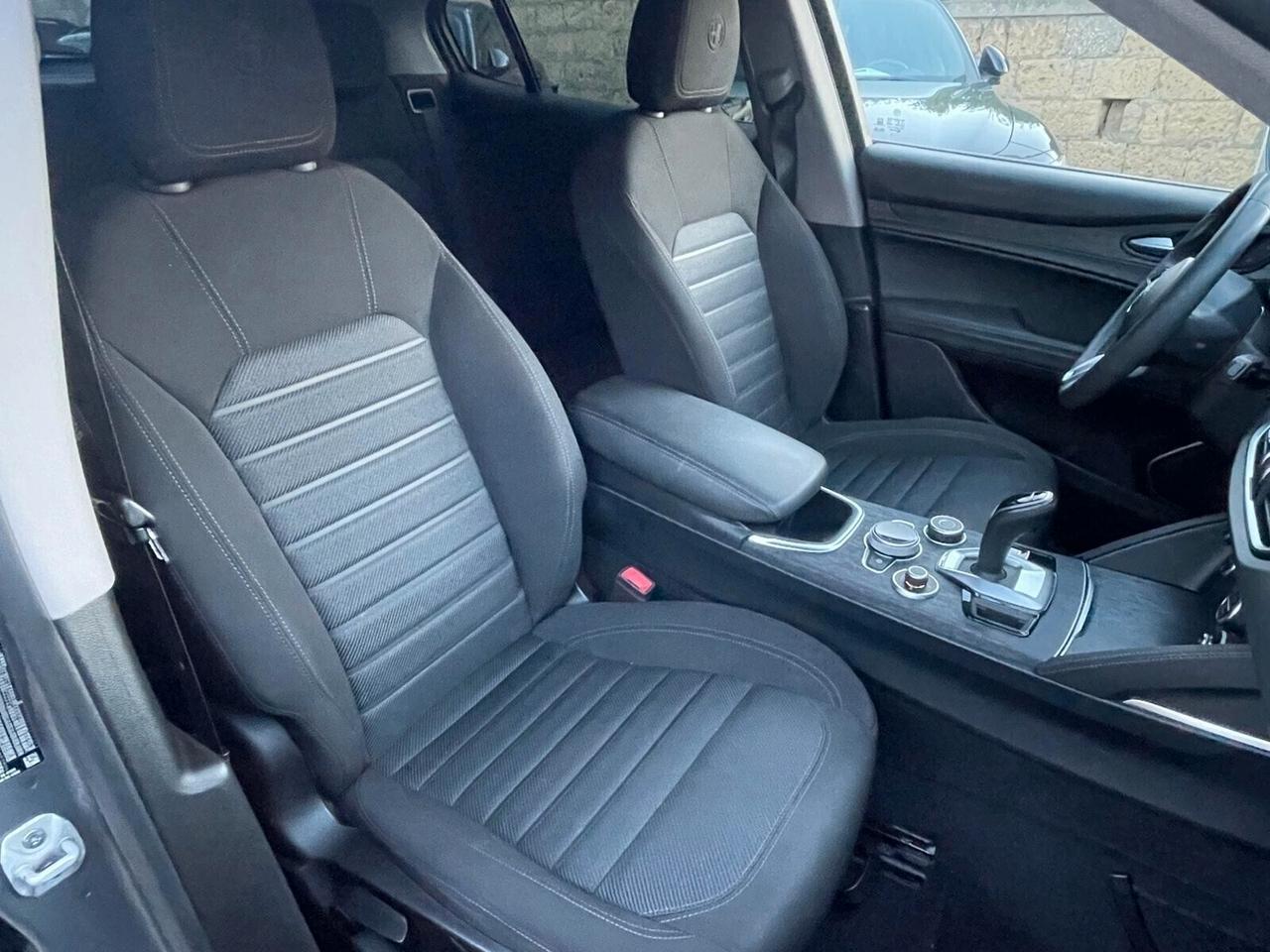 Alfa Romeo Stelvio 2.2 Turbodiesel 160 CV AT8 RWD Business