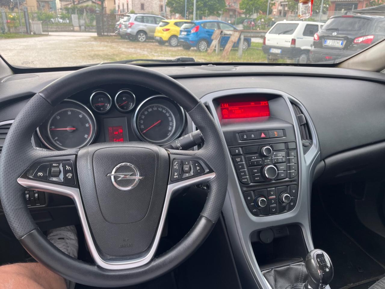 Opel Astra 1.7 CDTI 110CV Sports Tourer Cosmo