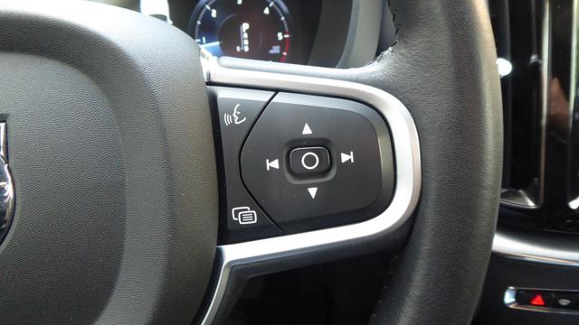 VOLVO XC60 D4 AWD Geartronic Inscription