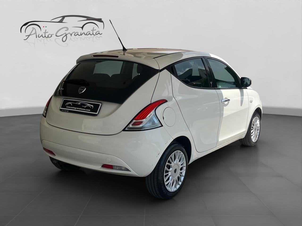 Lancia Ypsilon 1.3 MJT 95cv Gold NEOPATENTATI
