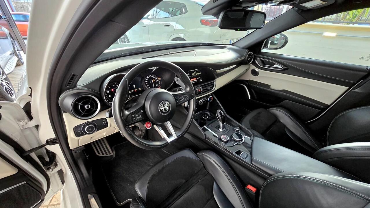 ALFA GIULIA QUADRIFOGLIO 510cv UNICA!!