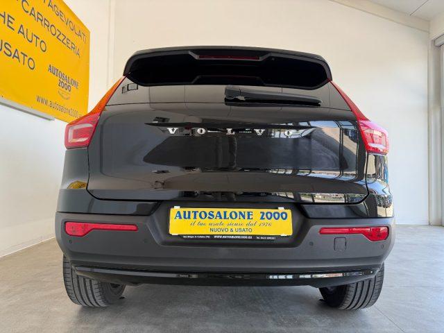 VOLVO XC40 B4 AWD Geartronic R-design TETTO/CERCHI 20"