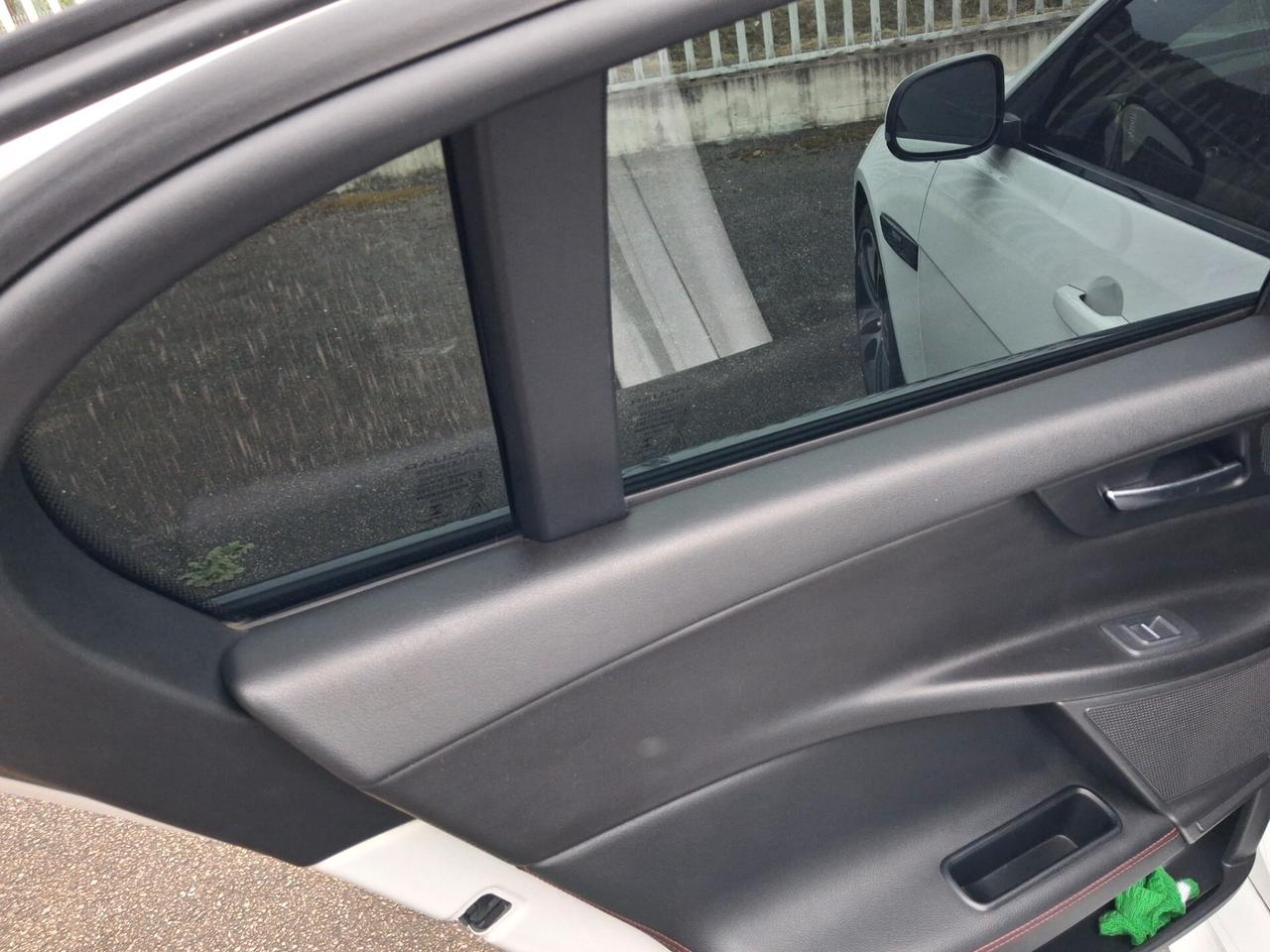 Jaguar XE 2.0 D Turbo 180CV aut. R-Sport