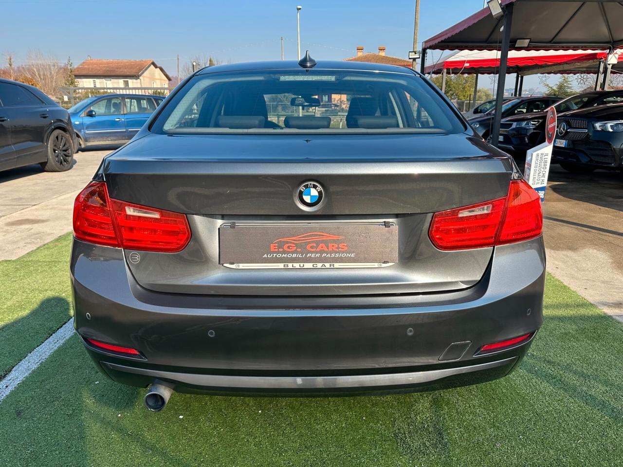 BMW 320 D*BERLINA*LUXURY*NAVI*PELLE*PDC*BLUETOOTH*