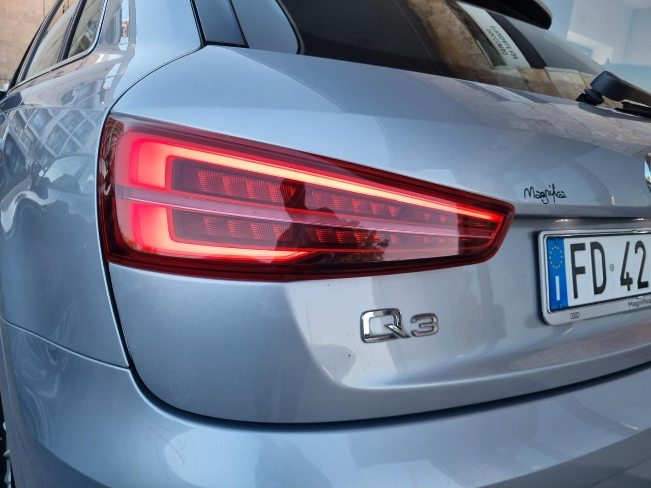 Audi Q3 2.0 TDI 120 CV Design