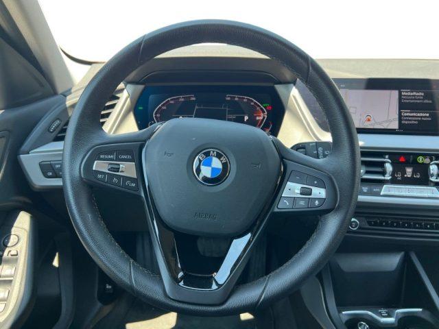BMW 116 d 5p. Business Advantage