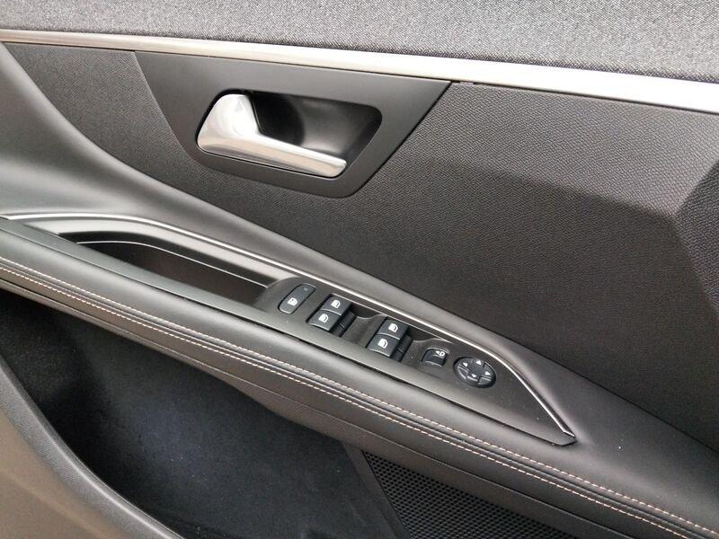 Peugeot 3008 3008 THP 165 EAT6 S&S GT Line