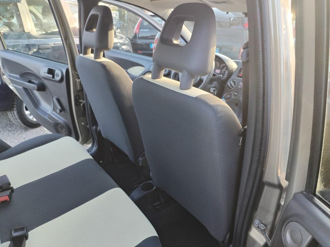 Fiat Panda 1.2 8V FIRE Dynamic 66000KM 2010 consegna con manutenzioni fatte