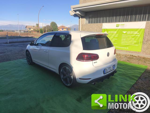 VOLKSWAGEN Golf GTI GTI