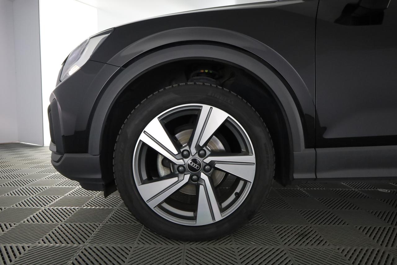 AUDI Q2 35 TFSI S tronic Business