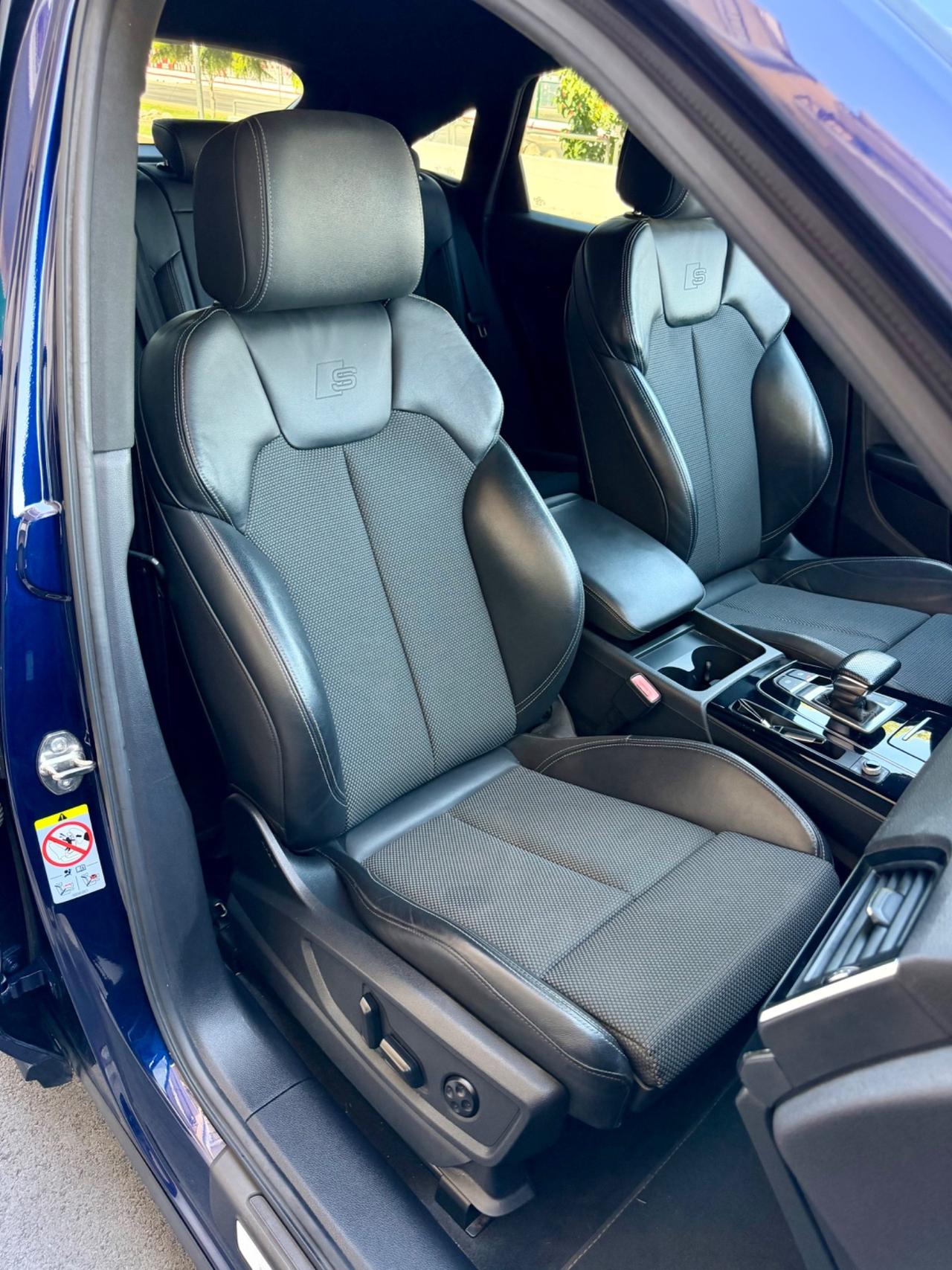 Audi Q5 Sportback 40 2.0 Tdi 204CV SLINE quattro