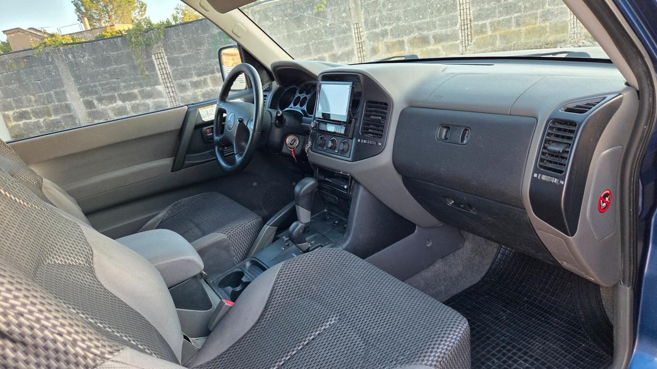 Mitsubishi Pajero 3.2 16V DI-D 3p. GLS Gancio traino