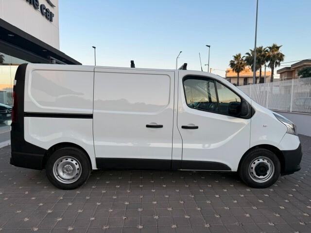 Renault Trafic 2.0 dCi 120 cv P.c T.n Ice 2021