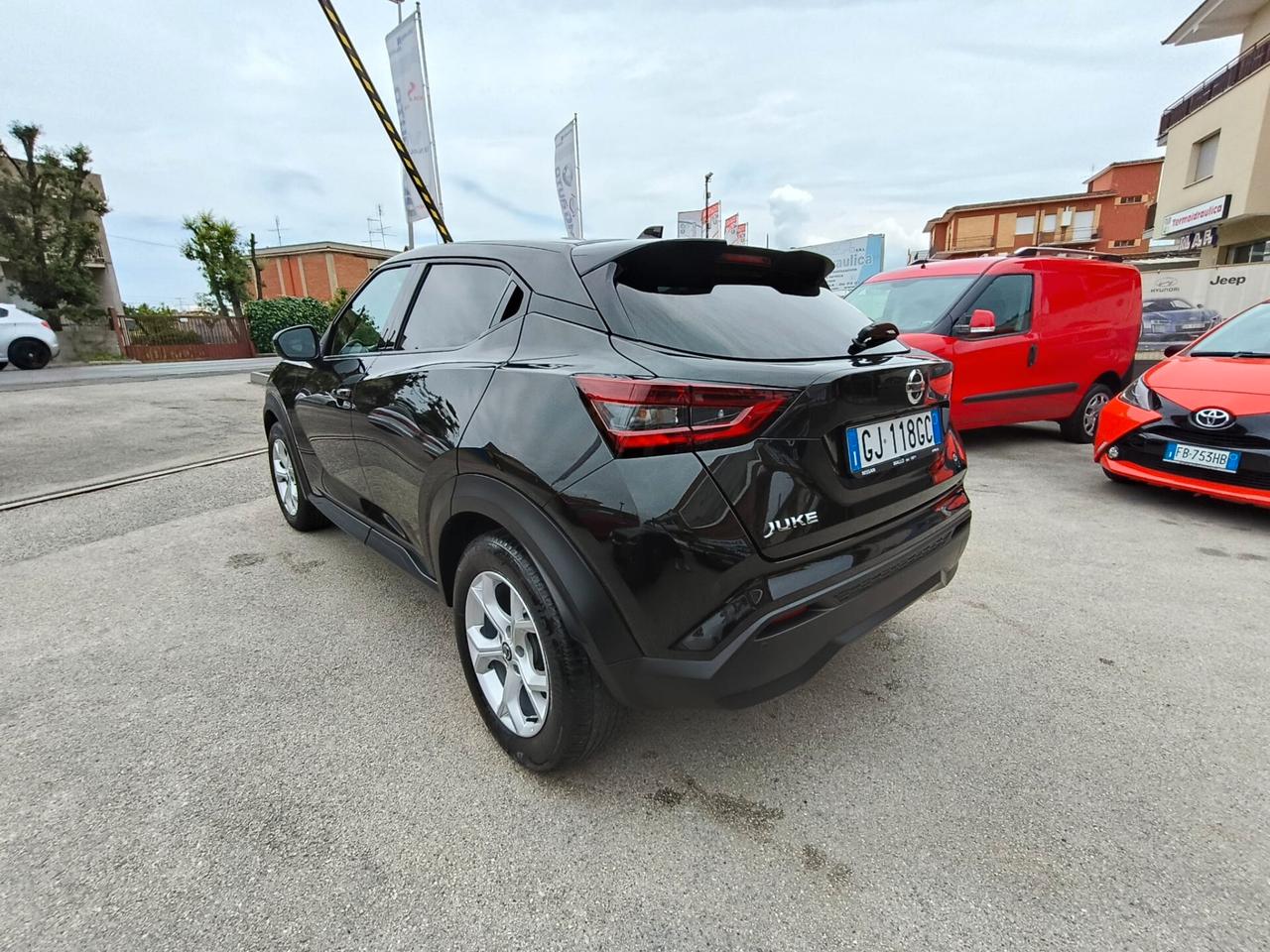 Nissan Juke 1.0 DIG-T 114 CV N-Connecta