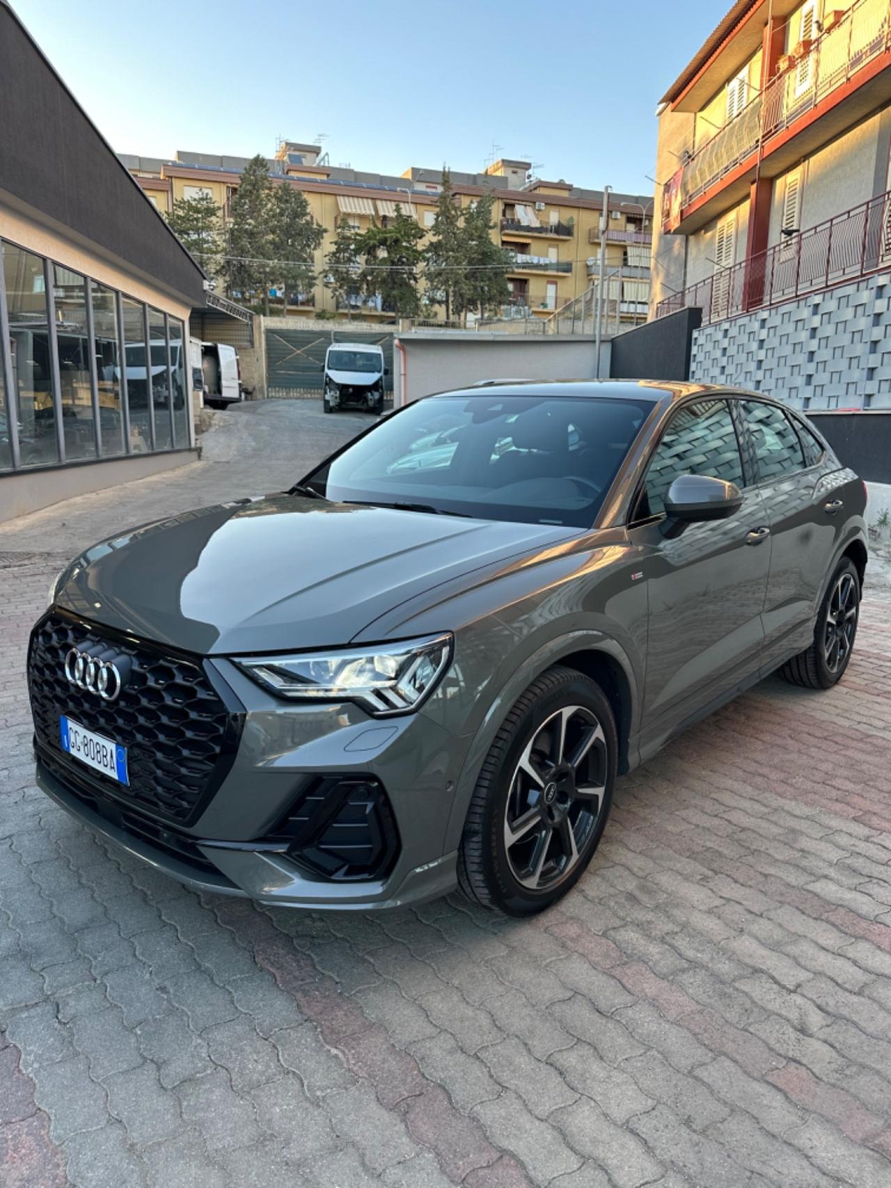 Audi Q3 40 TDI 200 CV quattro S tronic line edition 2021