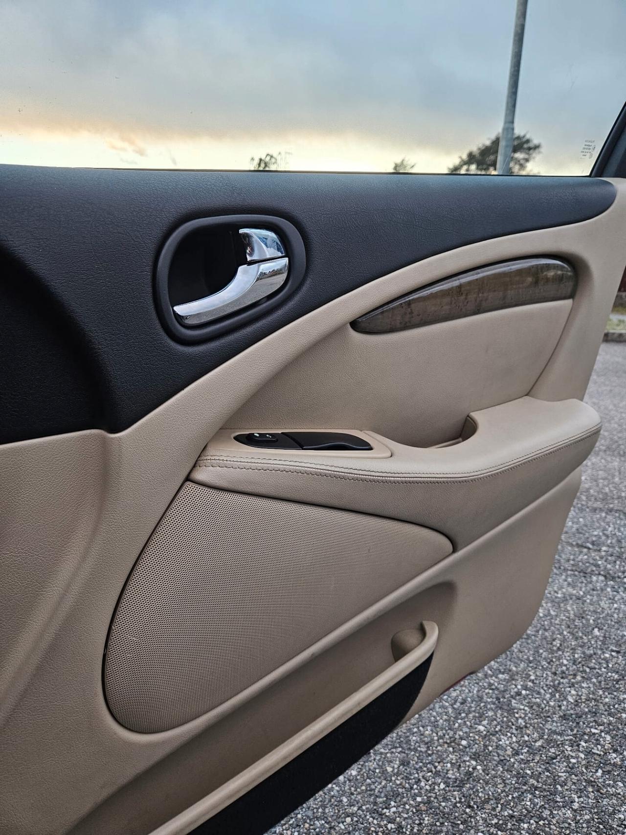 Jaguar S-Type 4.2 V8 cat R Super Charged