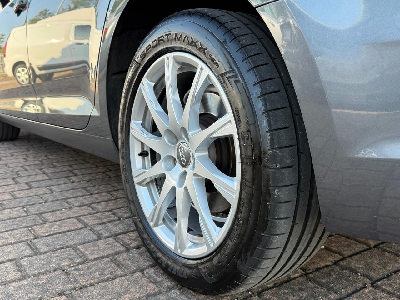 Audi A4 Avant 40 TDI quattro S tronic MATRIX/UNIPRO