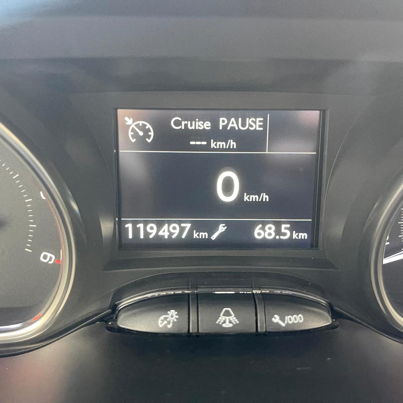 Peugeot 2008 1.6 diesel 100cv Black Matt
