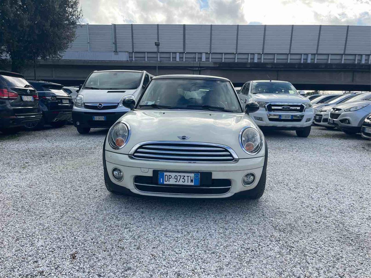 MINI COOPER D - AUTOMATICA - CHILLI