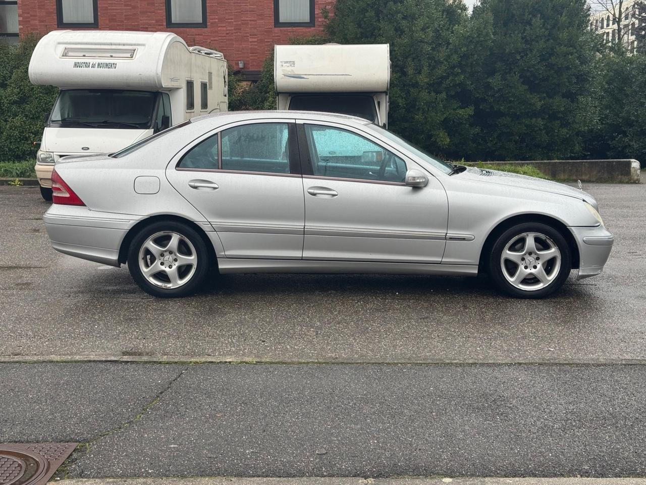 Mercedes-benz C 220 CDI cat Avantgarde 210.000km 2003