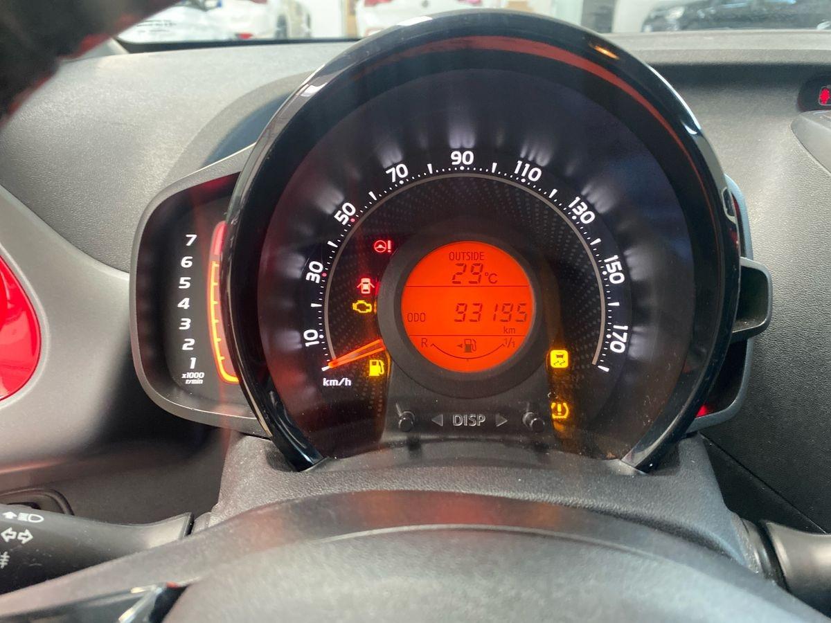 TOYOTA Aygo 2ª serie - Aygo Connect 1.0 VVT-i 72 CV 5 porte x-play