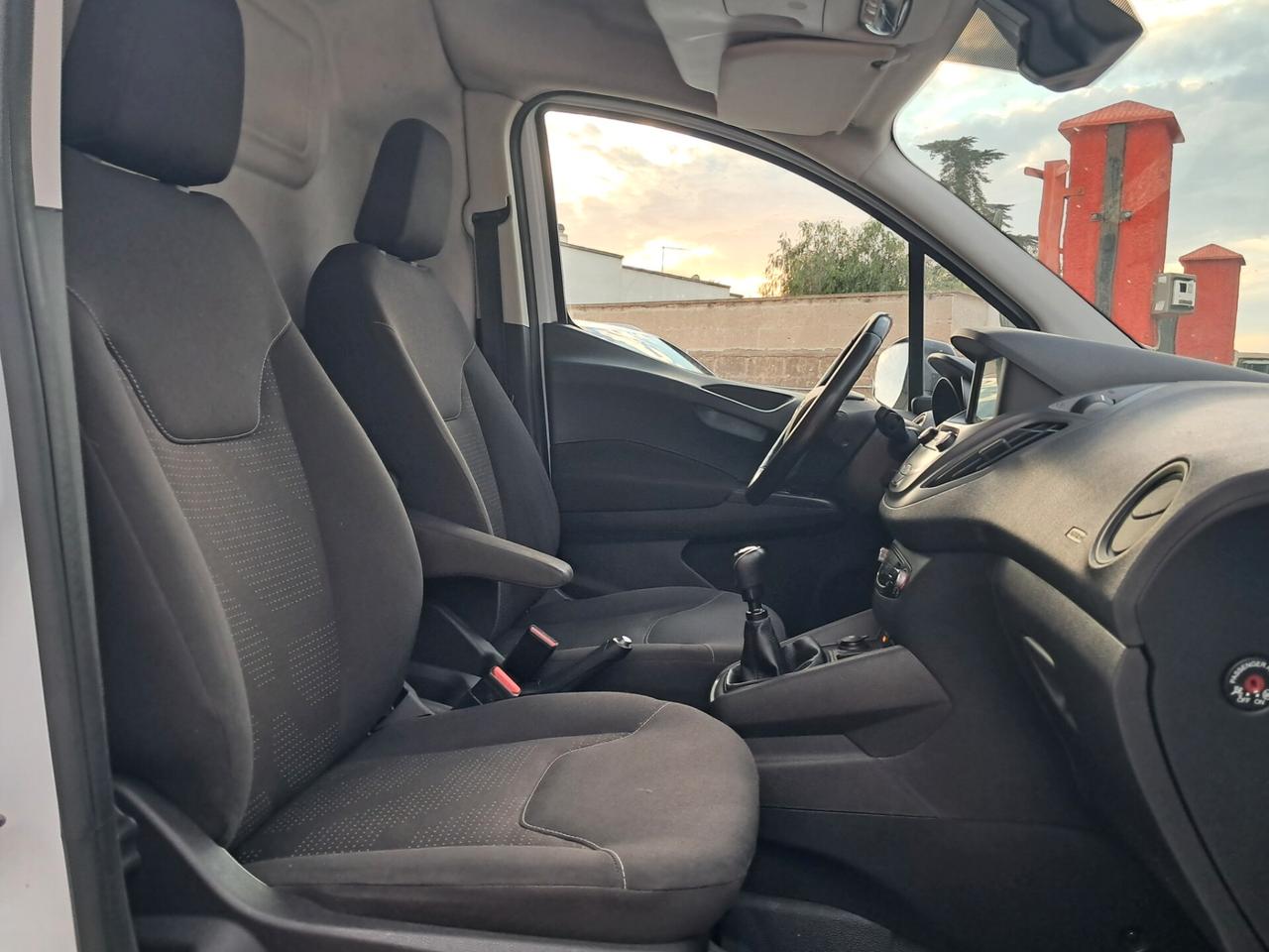 FORD TRANSIT COURIER 1.5 TDCI 75CV *CLIMA*SERVOSTERZO