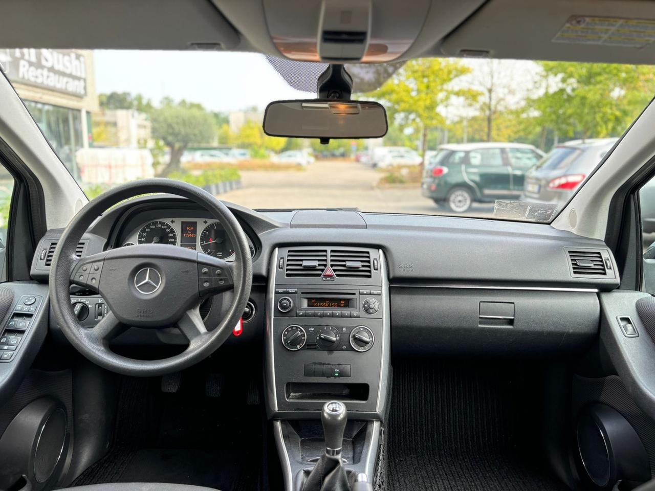 Mercedes-benz B 180 BlueEFFICIENCY