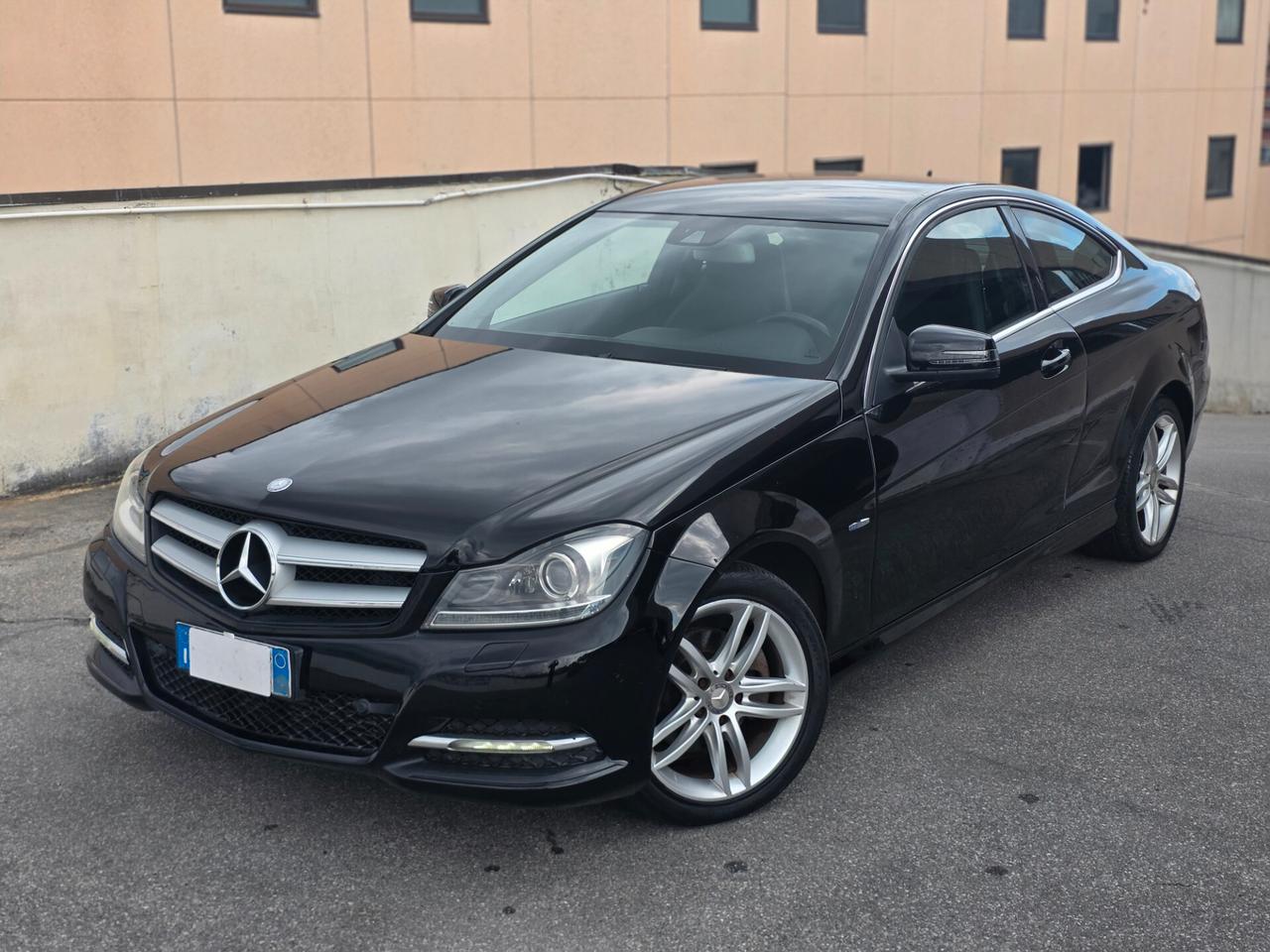 Mercedes-benz C 220 CDI BlueEFFICIENCY Coupé Avantgarde