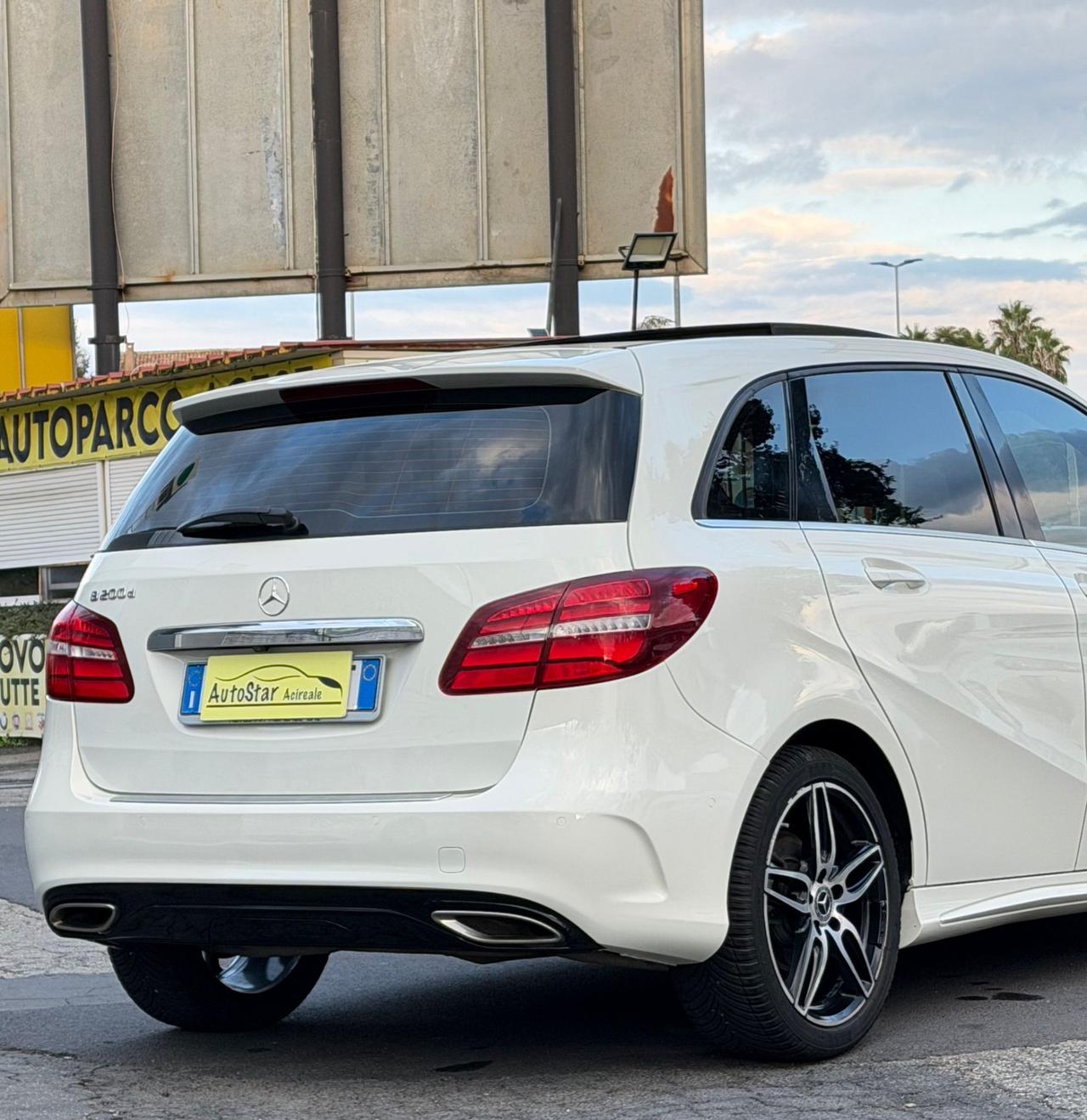 Mercedes Classe B 200D 136CV PREMIUM AMG