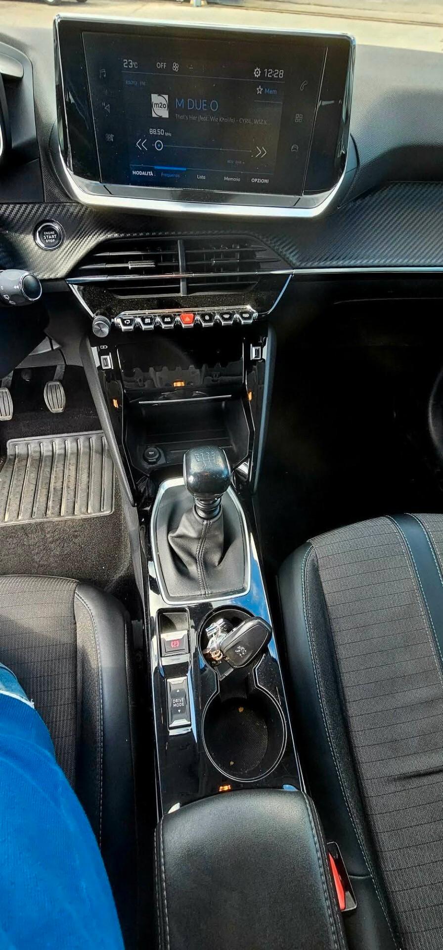 Peugeot 208 PureTech 100 Stop&Start 5 porte Allure