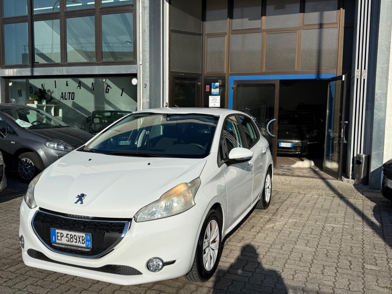 Peugeot 208 TAGLIANDI CERTIFICATI 1.4 HDi 68 CV 5 porte Active