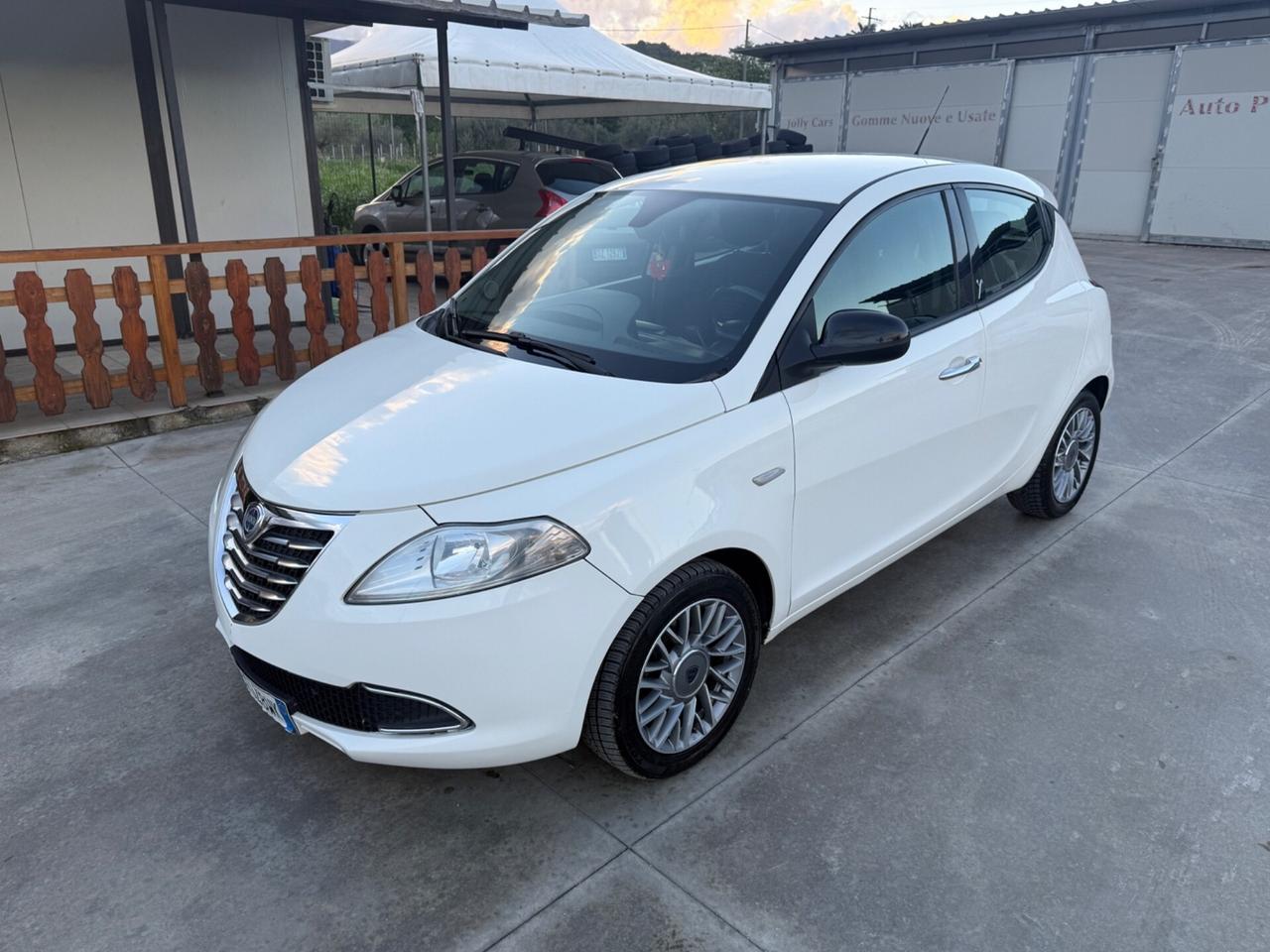 Lancia Ypsilon 1.3 MJT 16V 95 CV 5 porte S&S Gold