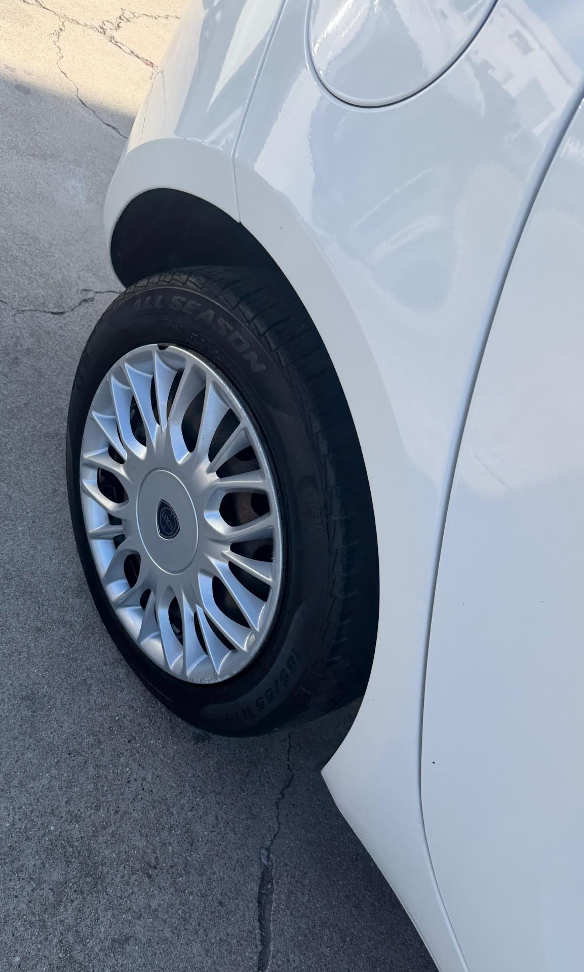 Lancia Ypsilon 1.3 MJT 16V 95 CV 5 porte S&S Gold