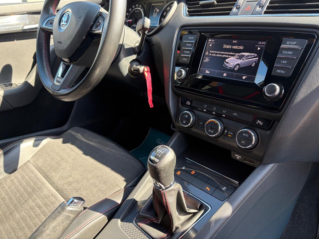 Skoda Octavia 2.0 TDI Wagon RS - 2013 “Bellissima”