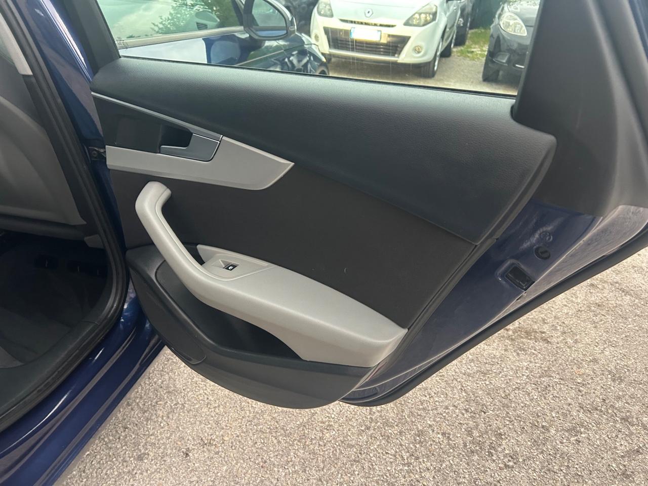 Audi A4 Avant 2.0 TDI 122 CV Euro6B