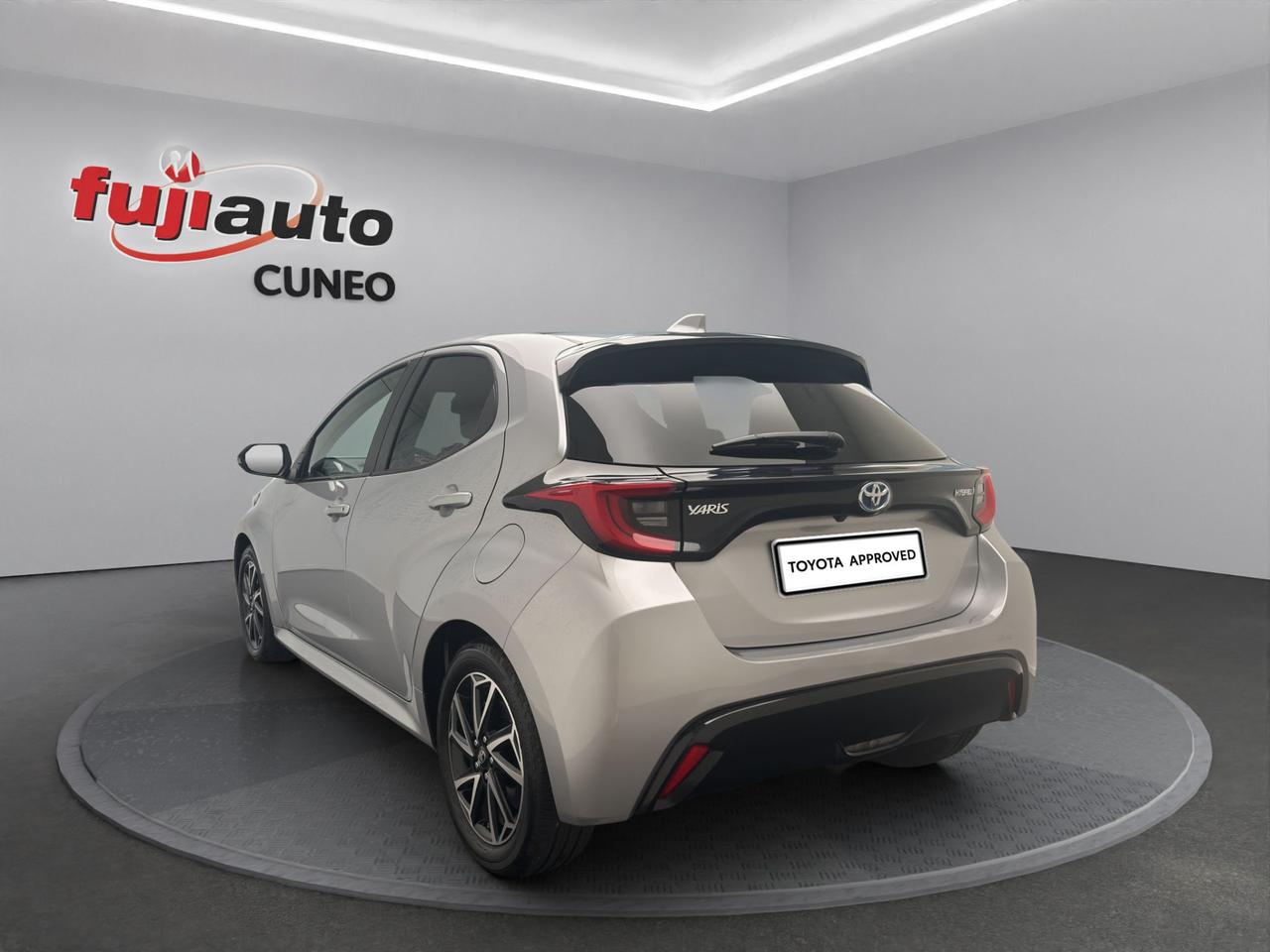 Toyota Yaris 1.5h Lounge