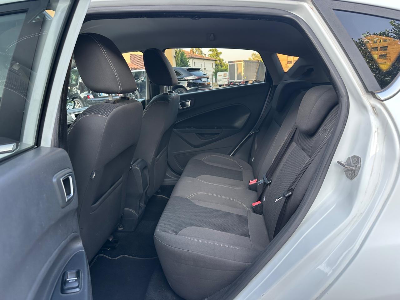 Ford Fiesta 1.4 5 porte Bz.- GPL Black & White Edition
