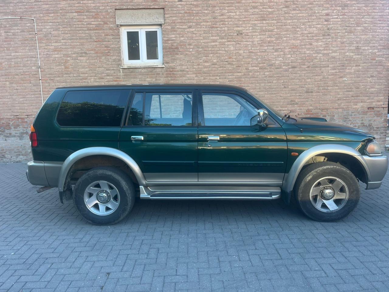 Mitsubishi Pajero Sport 2.5 TDI cat GLS Autocarro