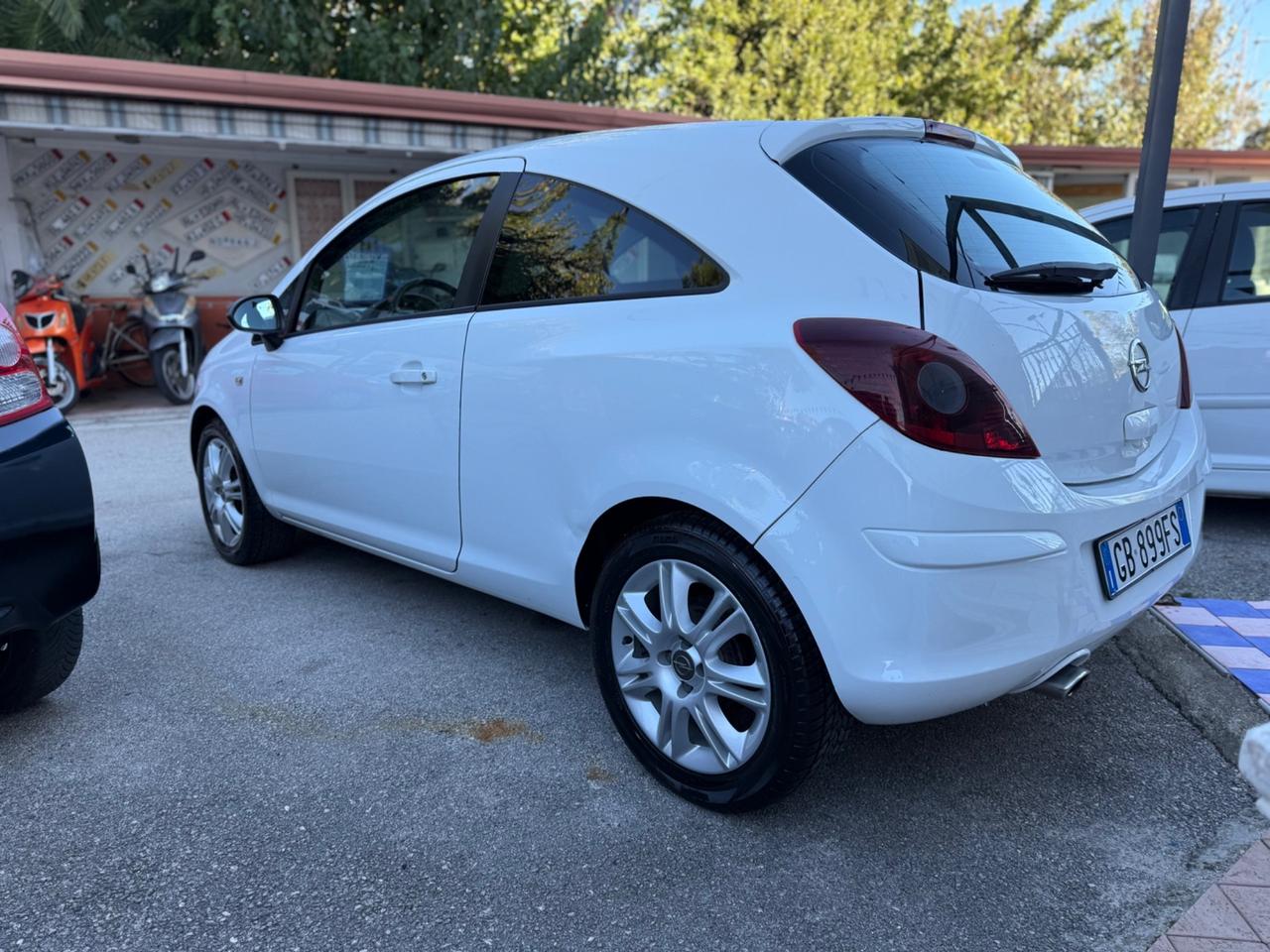 Opel Corsa 1.2 85CV 3 porte GPL-TECH Ecotec