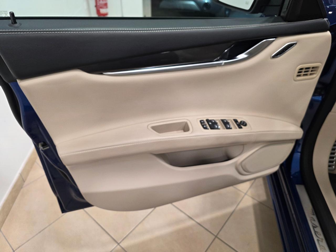 Maserati Ghibli V6 Diesel Gransport