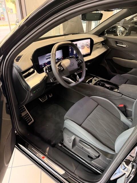 Audi Q3 Sportback Black line 35 TDI S-tronic NEW MODEL