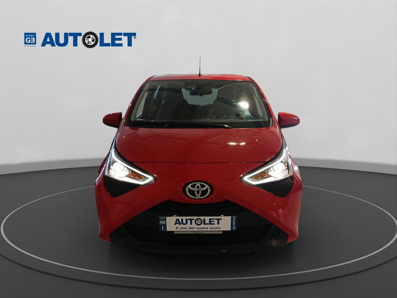 Toyota Aygo Connect 1.0 VVT-i 72 CV 5 porte x-play