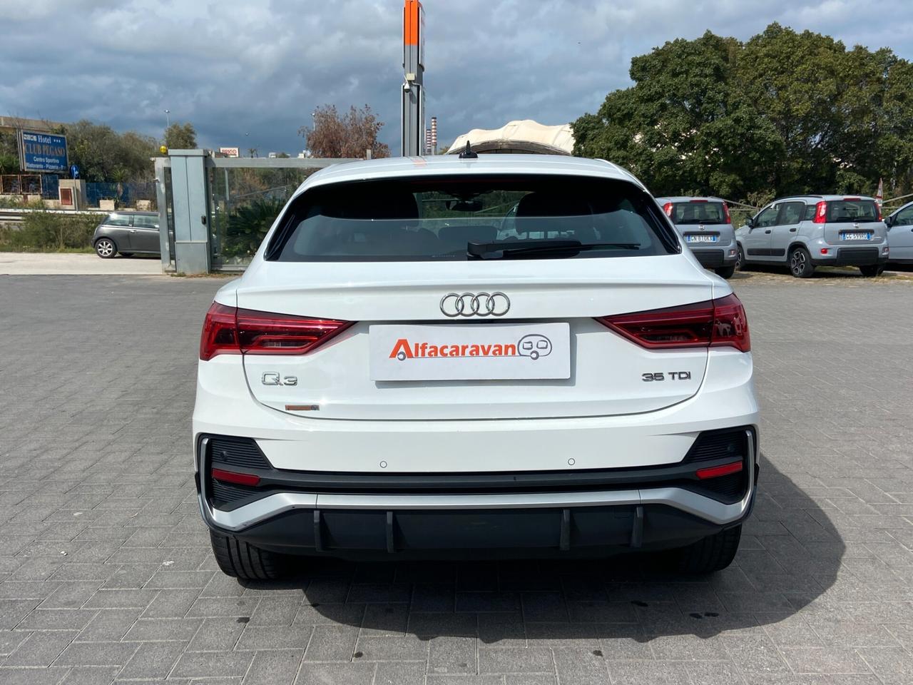 Audi Q3 Sportback 35 2.0 tdi S line edition s-tronic