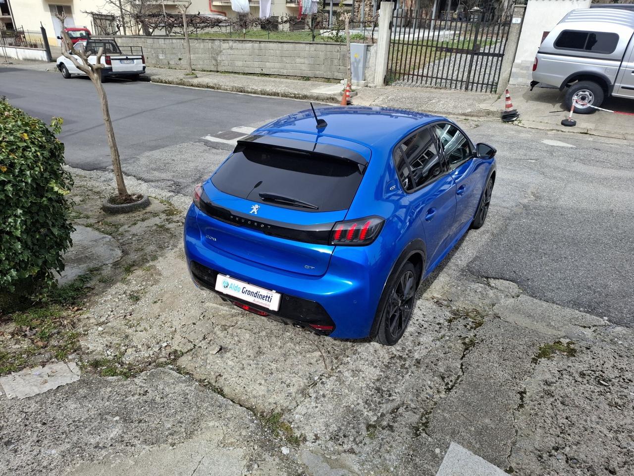 Peugeot 208 PureTech 1.2 GT line 100 cv 2023