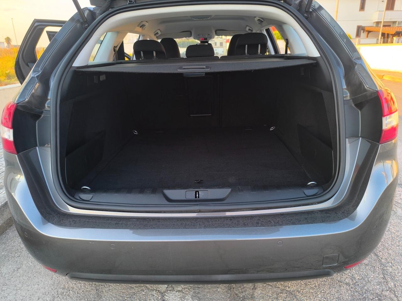 PEUGEOT 308 SW 1.5 HDI 130cv ALLURE 11/2019 1PROPIETARIO NAV/LED/SENS.ANT/POST