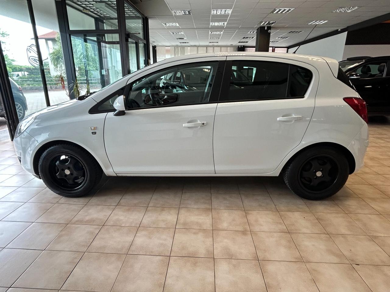 Opel Corsa 1.2 80CV 5 porte GPL-TECH Edition