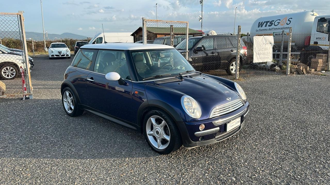 Mini s serie 1.4 tdi(motore toyota)one d de luxe