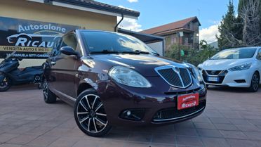 Lancia Ypsilon 1.2 Oro Bianco