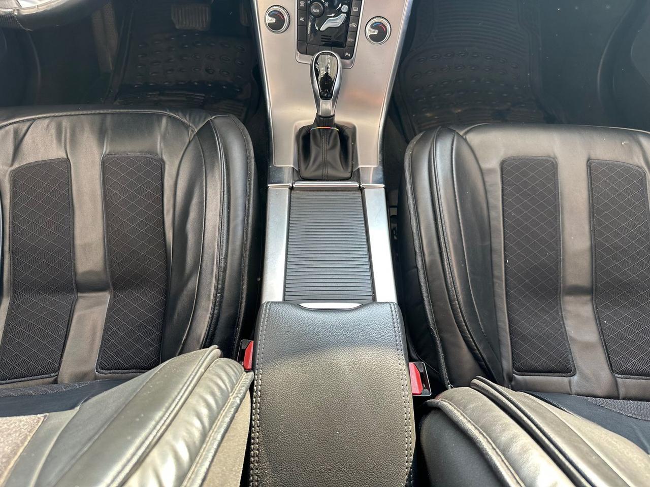 Volvo XC 60 Business Plus 2.0 D3 #7441